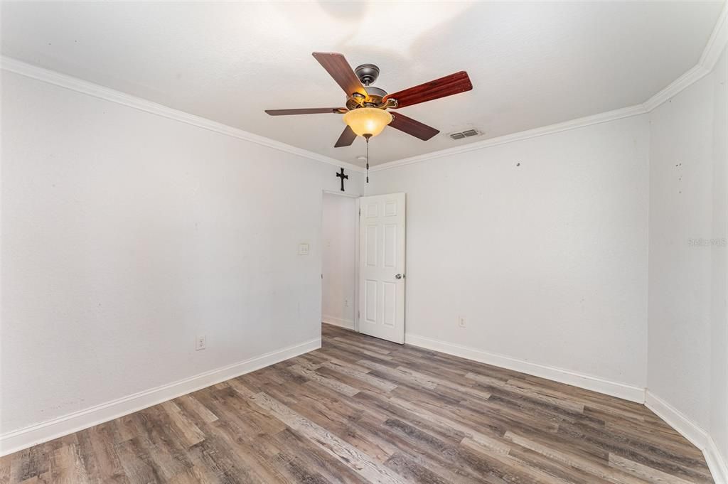 Active With Contract: $325,000 (4 beds, 2 baths, 1687 Square Feet)