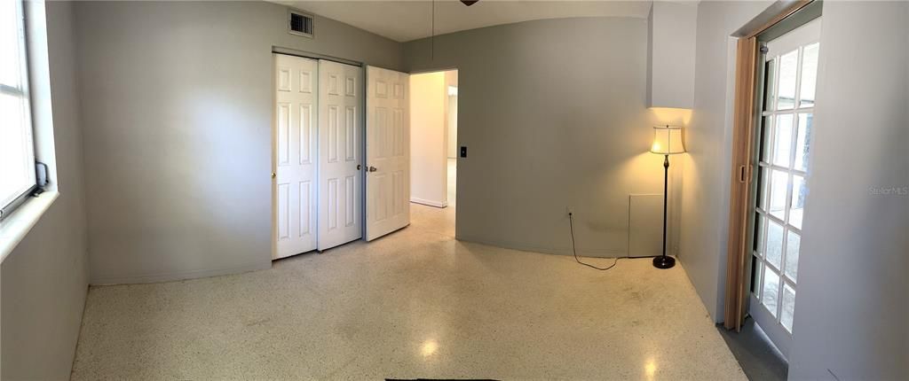 For Sale: $369,000 (2 beds, 1 baths, 1255 Square Feet)