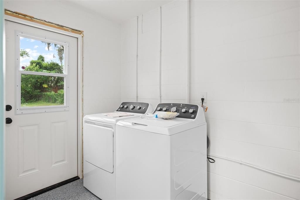 Laundry Room w/ Washer & Dryer