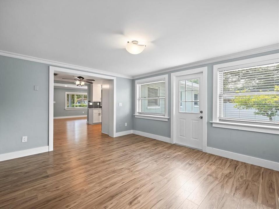 For Sale: $535,000 (3 beds, 2 baths, 1429 Square Feet)