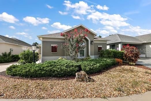 Active With Contract: $329,900 (3 beds, 2 baths, 1395 Square Feet)