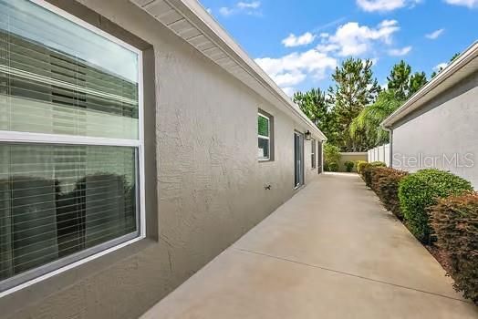 Active With Contract: $329,900 (3 beds, 2 baths, 1395 Square Feet)