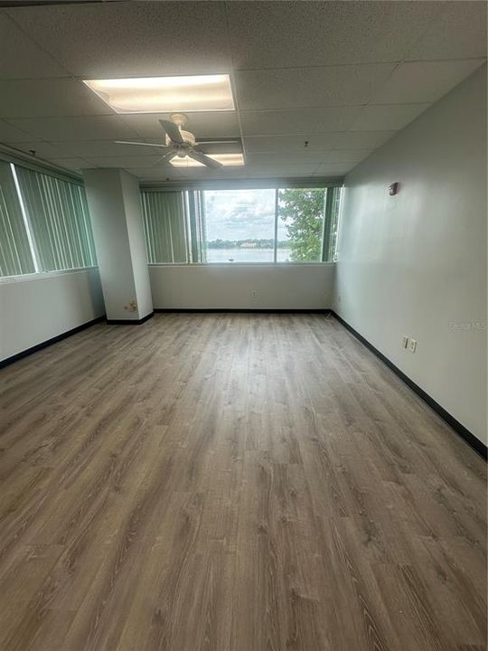 На продажу: $17,100 (0 спален, 0 ванн, 321 Квадратных фут)