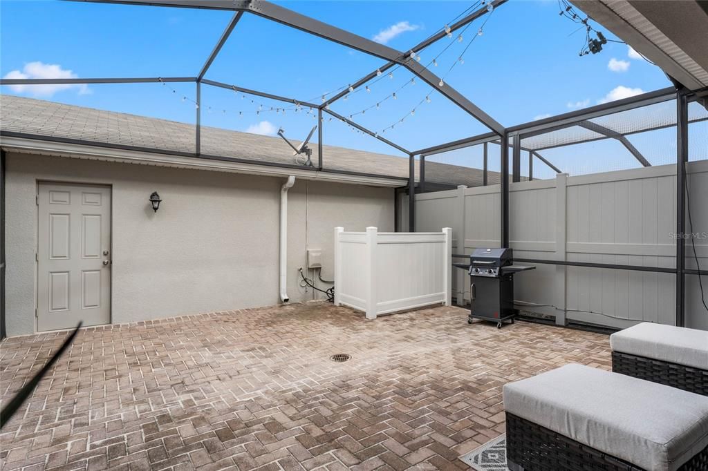 Active With Contract: $2,800 (3 beds, 2 baths, 1725 Square Feet)