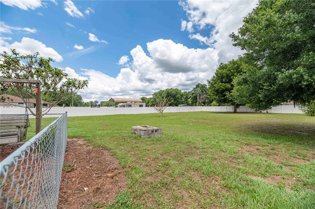 Active With Contract: $449,700 (3 beds, 2 baths, 1770 Square Feet)