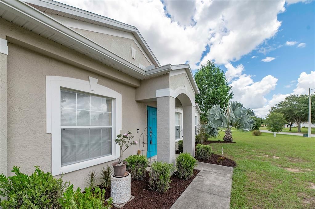 Active With Contract: $449,700 (3 beds, 2 baths, 1770 Square Feet)