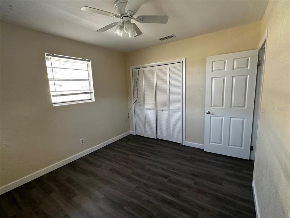 For Rent: $1,200 (2 beds, 1 baths, 841 Square Feet)