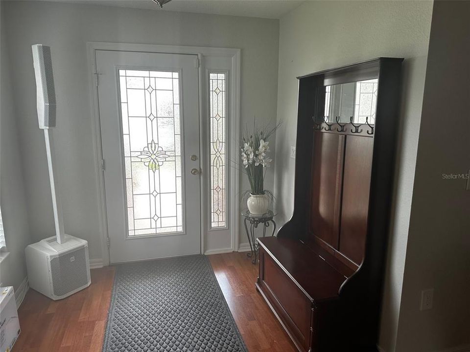 For Sale: $309,000 (2 beds, 2 baths, 1692 Square Feet)