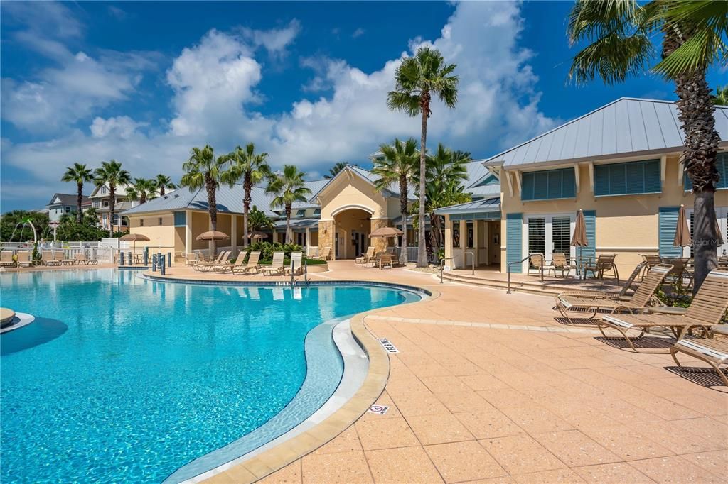 Cinnamon Beach Lakeside Pool