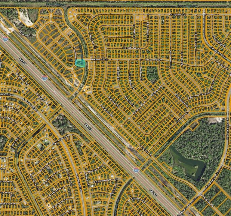 Location of lot in respect to area