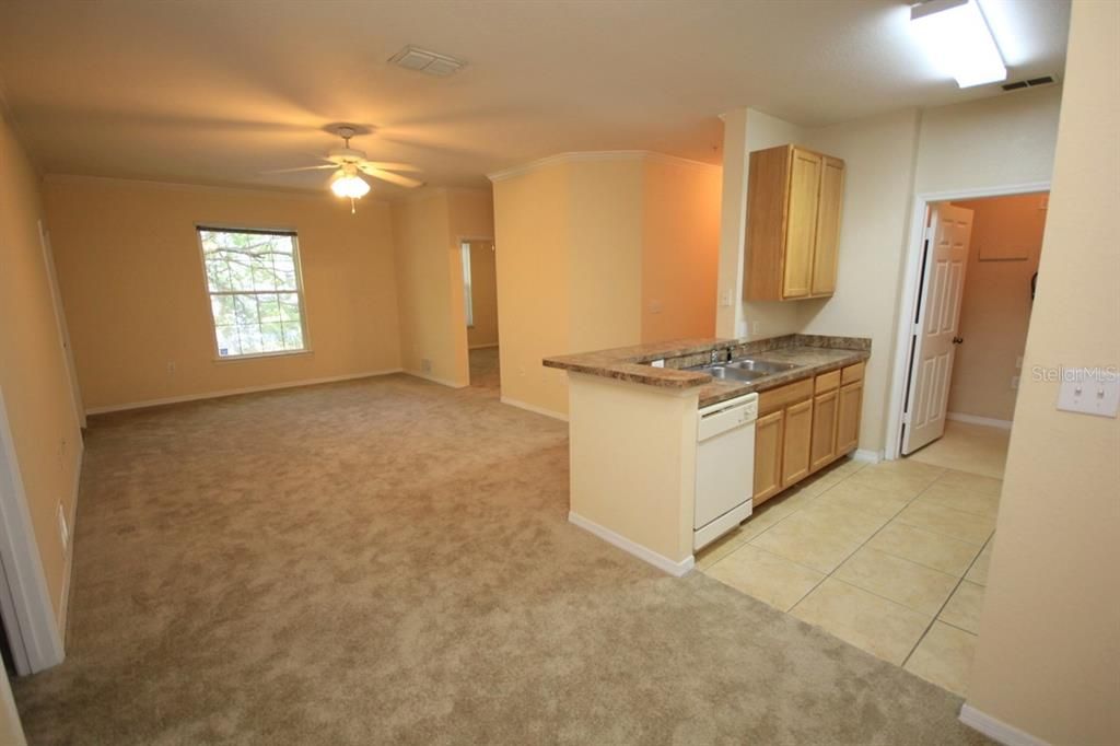 For Rent: $1,695 (2 beds, 2 baths, 1045 Square Feet)