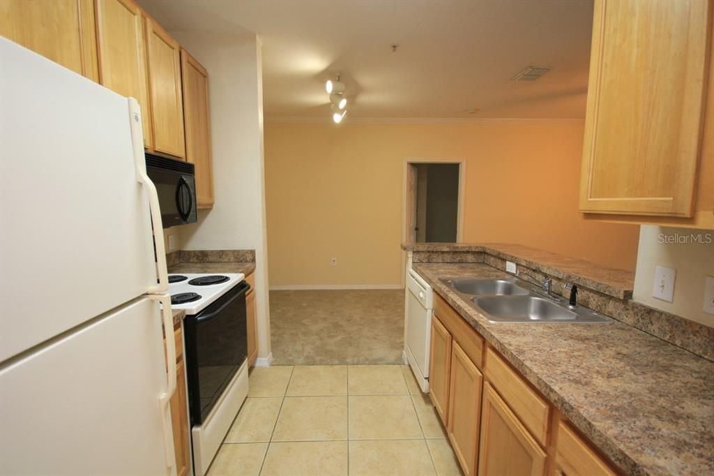 For Rent: $1,695 (2 beds, 2 baths, 1045 Square Feet)