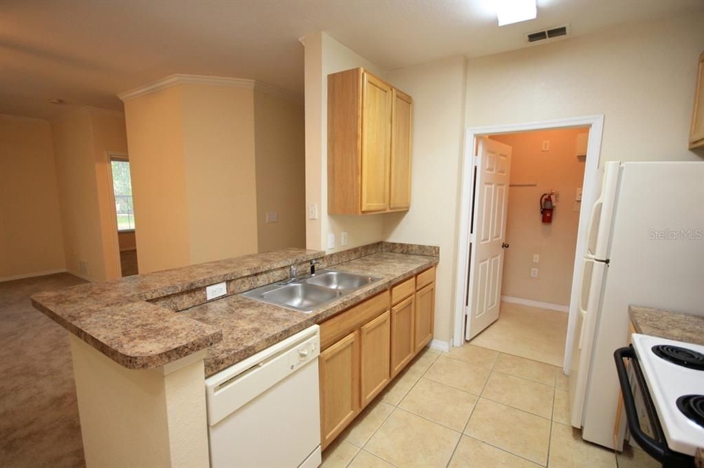 For Rent: $1,695 (2 beds, 2 baths, 1045 Square Feet)