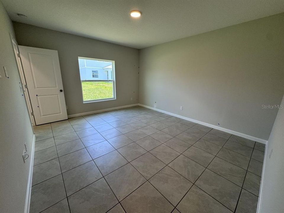 For Sale: $449,345 (3 beds, 2 baths, 1734 Square Feet)