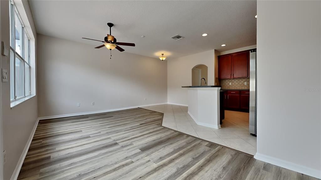 For Sale: $389,900 (2 beds, 2 baths, 1448 Square Feet)