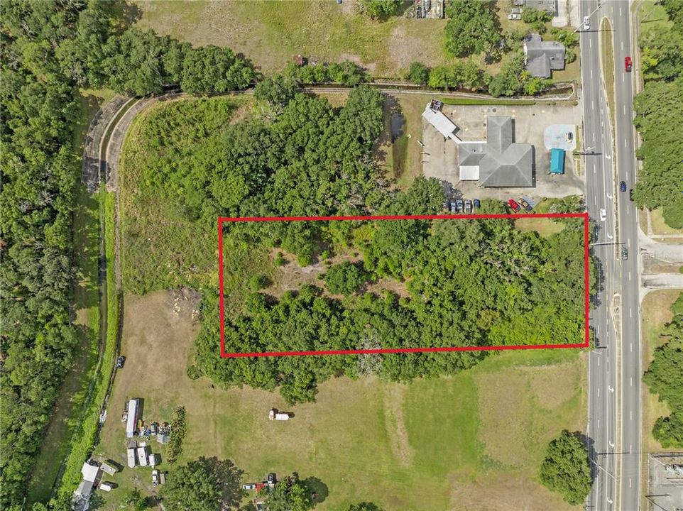 На продажу: $279,900 (1.79 acres)