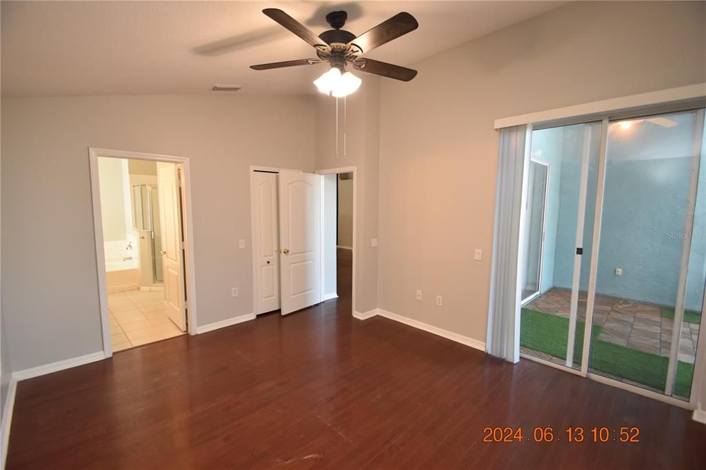 For Rent: $2,295 (4 beds, 3 baths, 1816 Square Feet)