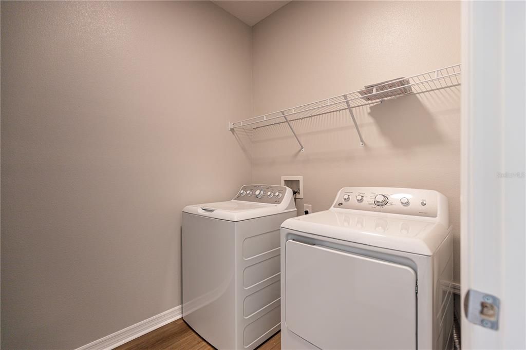 Active With Contract: $2,700 (3 beds, 2 baths, 1850 Square Feet)