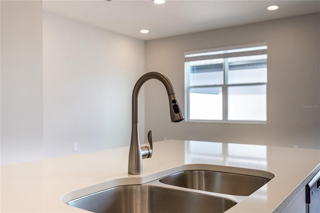 Active With Contract: $2,700 (3 beds, 2 baths, 1850 Square Feet)