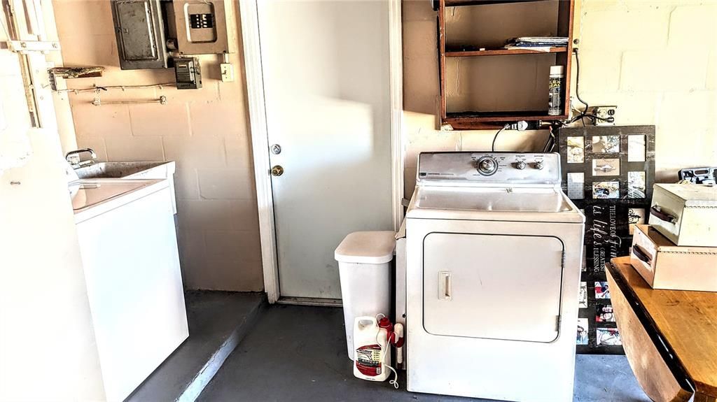 washer and dryer included in sale