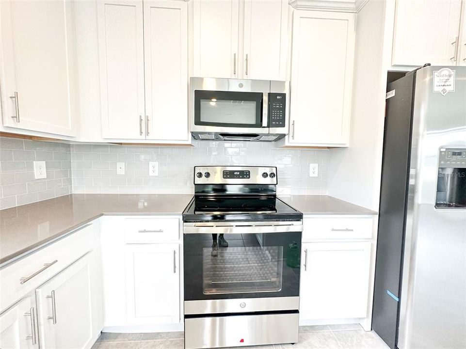 For Rent: $2,050 (4 beds, 2 baths, 1853 Square Feet)