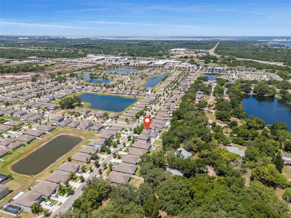 Active With Contract: $405,000 (5 beds, 2 baths, 2962 Square Feet)