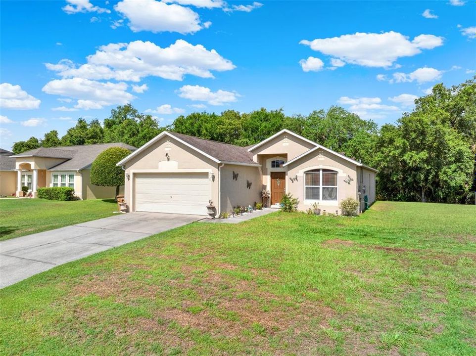 For Sale: $345,000 (3 beds, 2 baths, 1464 Square Feet)