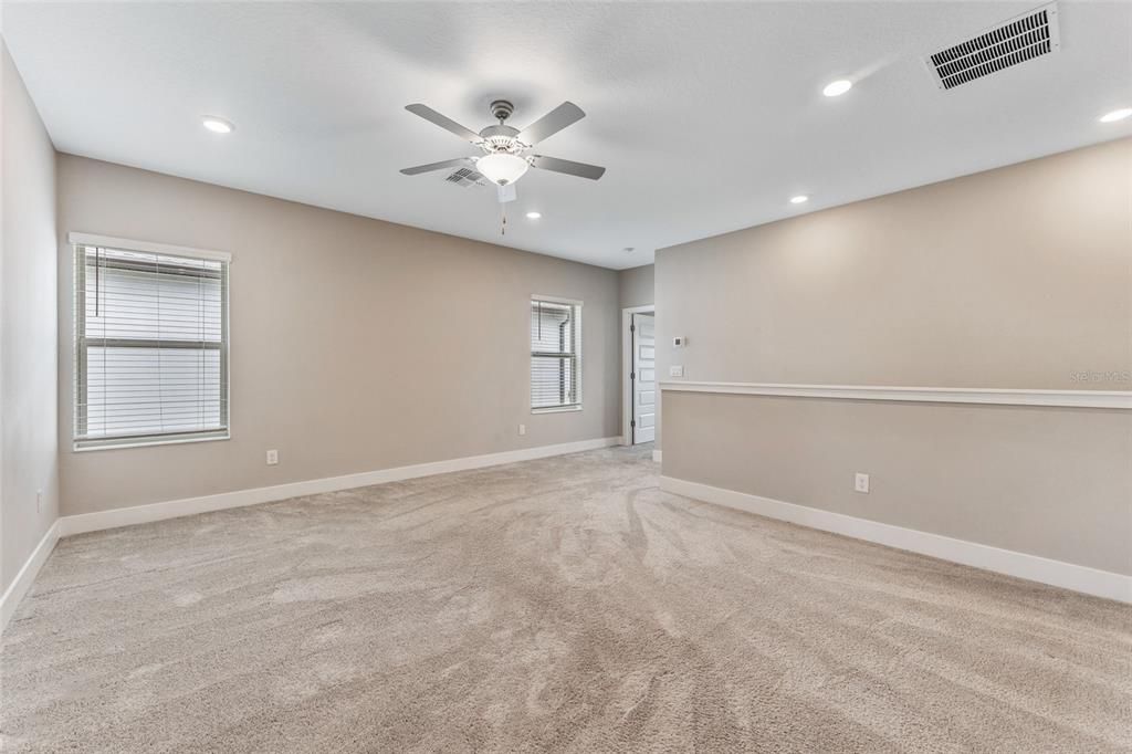 Expansive loft area