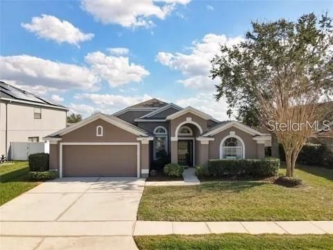 Active With Contract: $3,300 (4 beds, 2 baths, 2033 Square Feet)