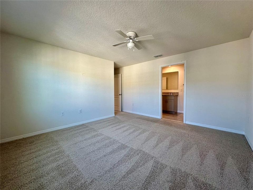 For Rent: $2,300 (3 beds, 2 baths, 1587 Square Feet)