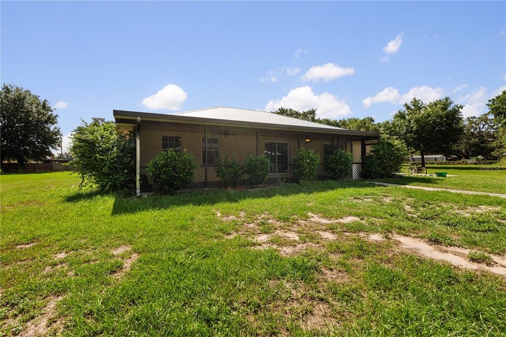 For Sale: $1,500,000 (4 beds, 3 baths, 2800 Square Feet)