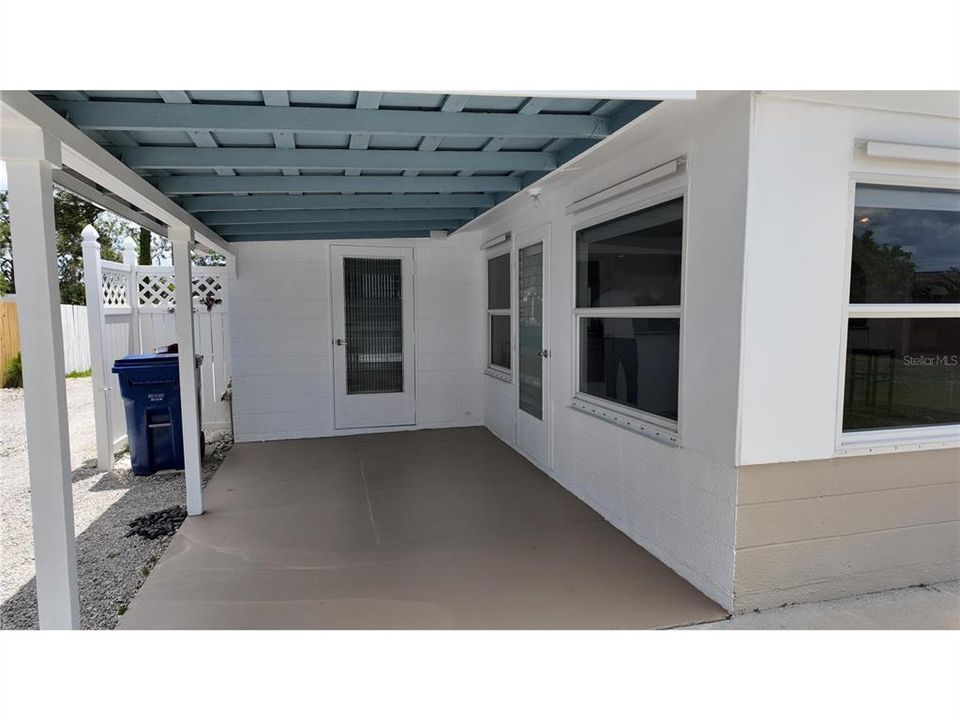 For Sale: $330,000 (3 beds, 2 baths, 1365 Square Feet)
