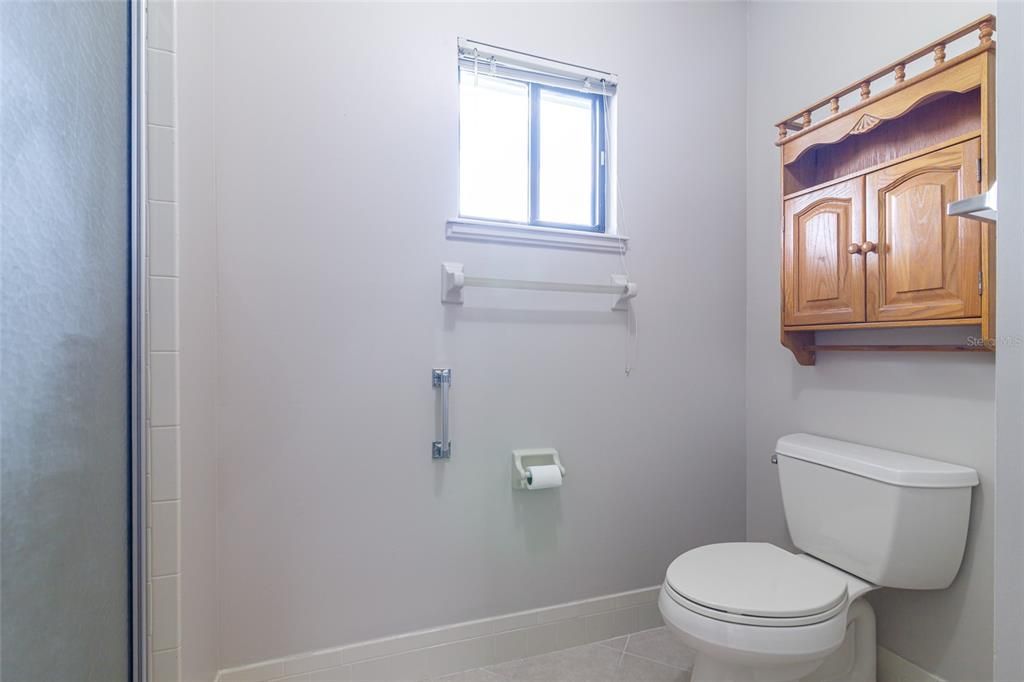 For Sale: $195,000 (2 beds, 2 baths, 1352 Square Feet)