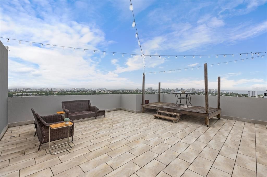 Recently Sold: $659,000 (2 beds, 2 baths, 1190.56 Square Feet)