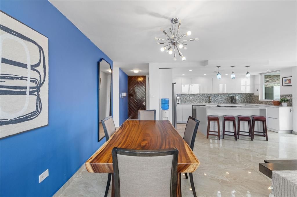 Recently Sold: $659,000 (2 beds, 2 baths, 1190.56 Square Feet)