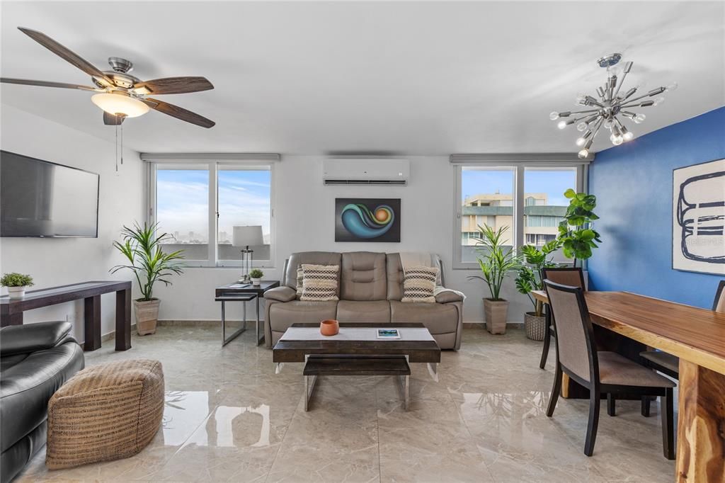 Recently Sold: $659,000 (2 beds, 2 baths, 1190.56 Square Feet)