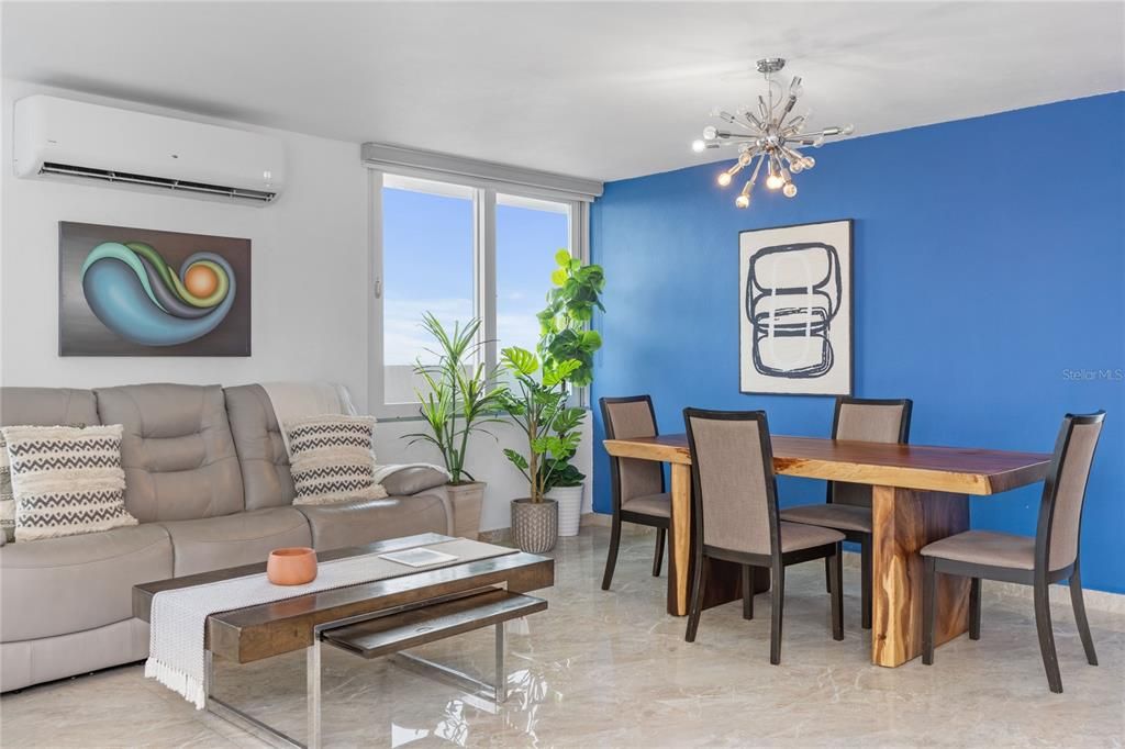 Recently Sold: $659,000 (2 beds, 2 baths, 1190.56 Square Feet)