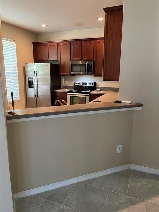 For Rent: $1,950 (3 beds, 2 baths, 1595 Square Feet)