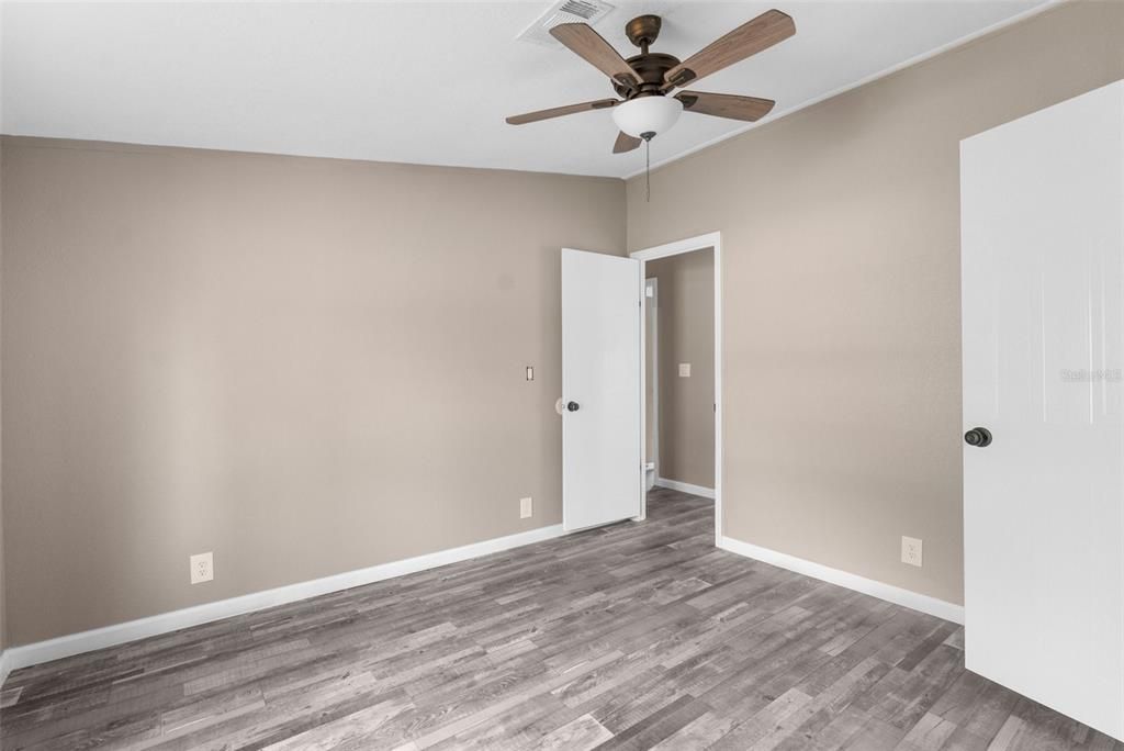 Active With Contract: $239,900 (3 beds, 2 baths, 1626 Square Feet)