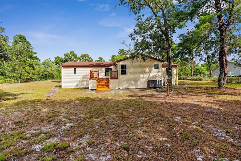 Active With Contract: $239,900 (3 beds, 2 baths, 1626 Square Feet)