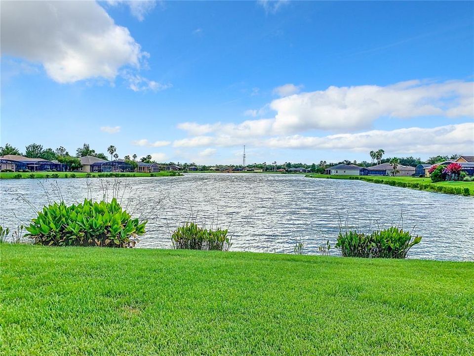 Active With Contract: $400,000 (2 beds, 2 baths, 2038 Square Feet)