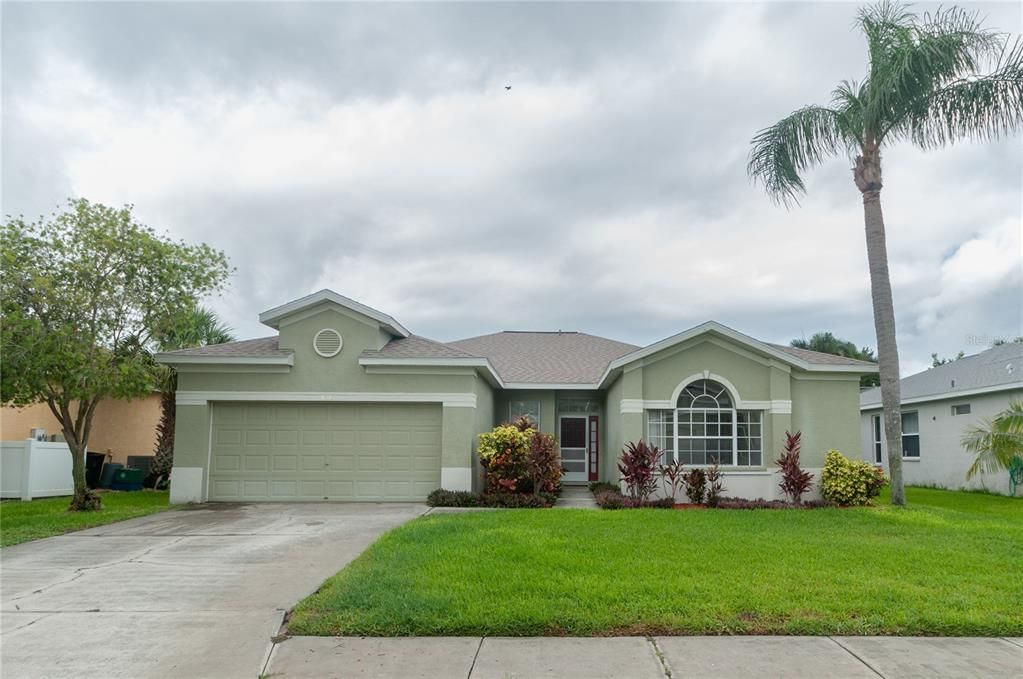 For Sale: $475,000 (3 beds, 2 baths, 1661 Square Feet)