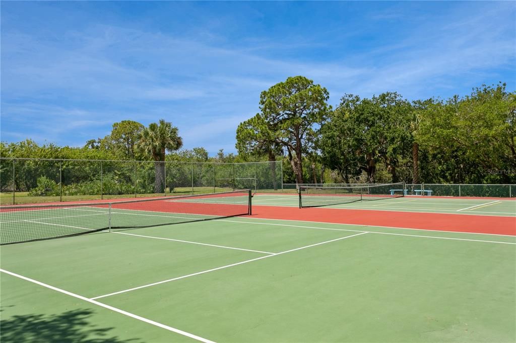 tennis and pickle ball courts