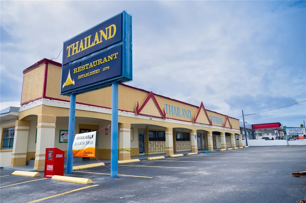 Signage and Front Face of Restaurant