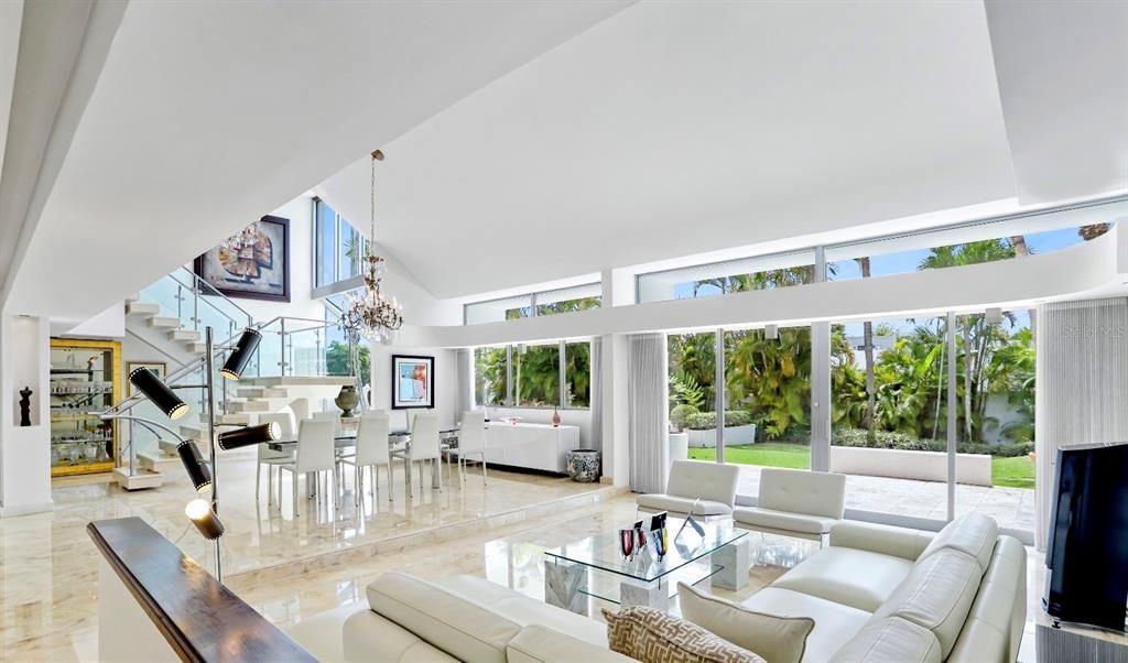 For Sale: $3,785,000 (4 beds, 4 baths, 4424 Square Feet)