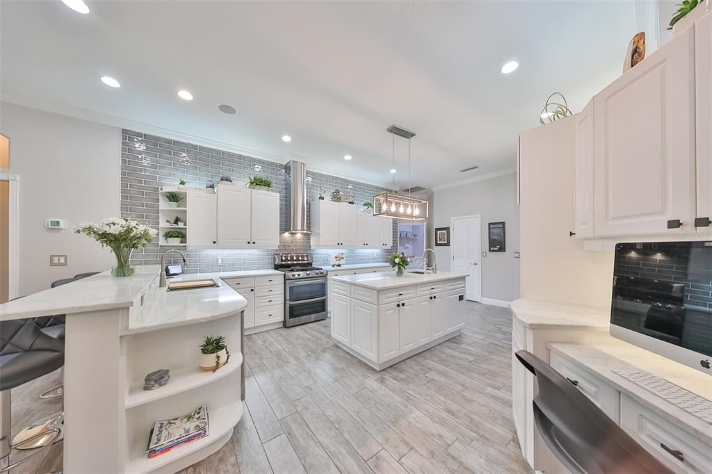 Kitchen Space W/Desk Area