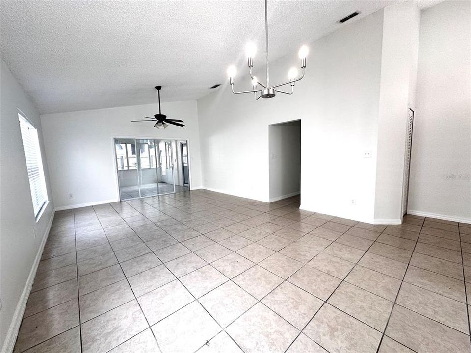 For Rent: $2,549 (3 beds, 2 baths, 1404 Square Feet)