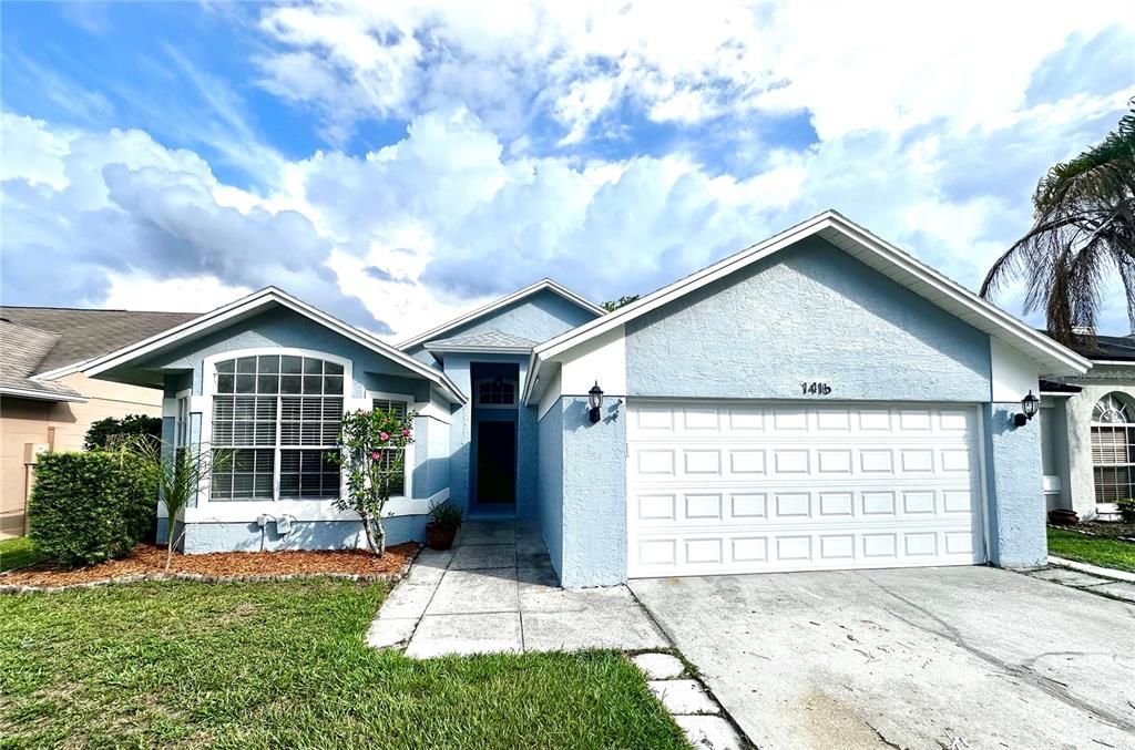 For Rent: $2,599 (3 beds, 2 baths, 1404 Square Feet)