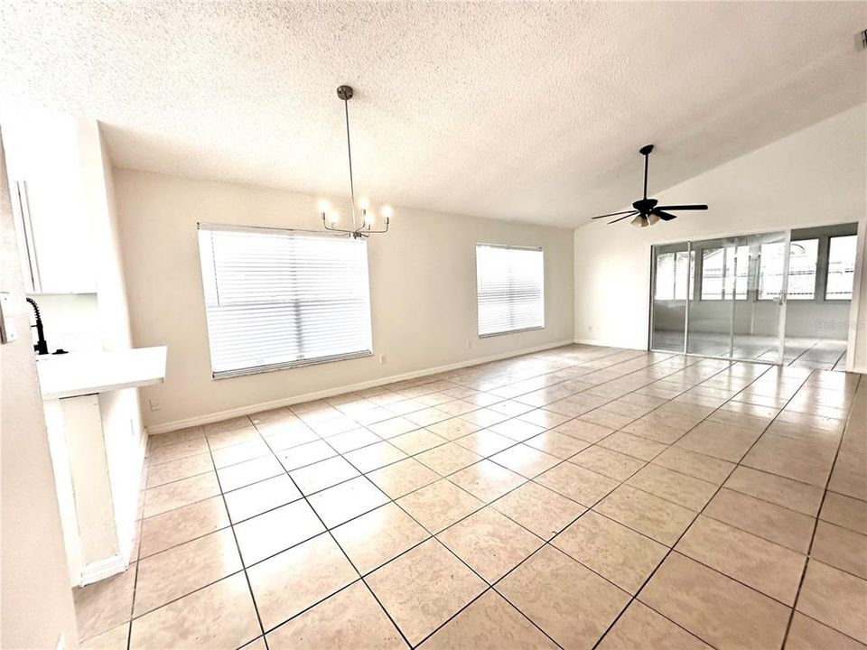 For Rent: $2,599 (3 beds, 2 baths, 1404 Square Feet)