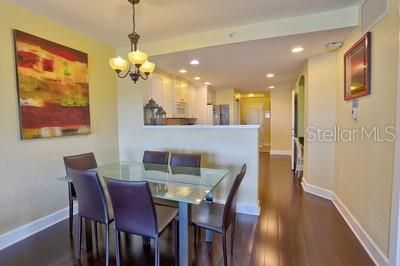 For Sale: $774,900 (2 beds, 2 baths, 1110 Square Feet)